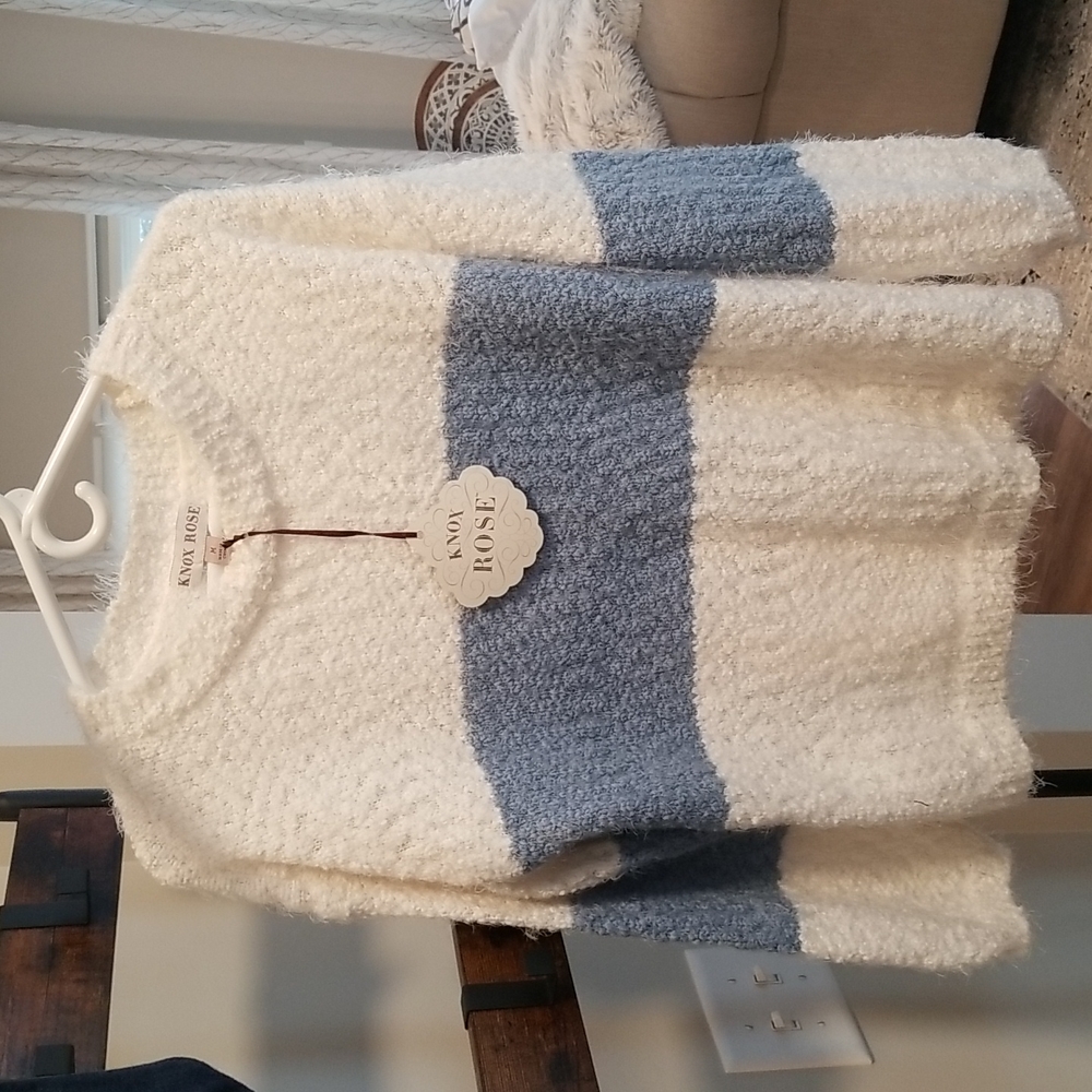 Know Rose Sweater, Medium